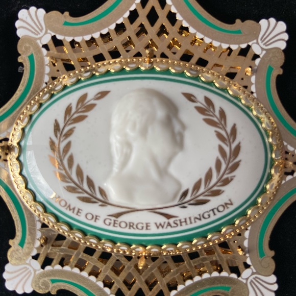 Mount Vernon 2005 White House Ornament - Picture 5 of 7